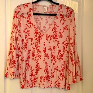 H & M V neck, flutter sleeve top